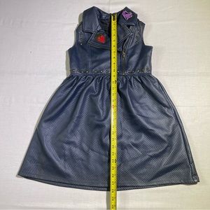 Disney Store Descendants 2 Evie Faux Leather Dress
Halloween Costume Girls 7/8
